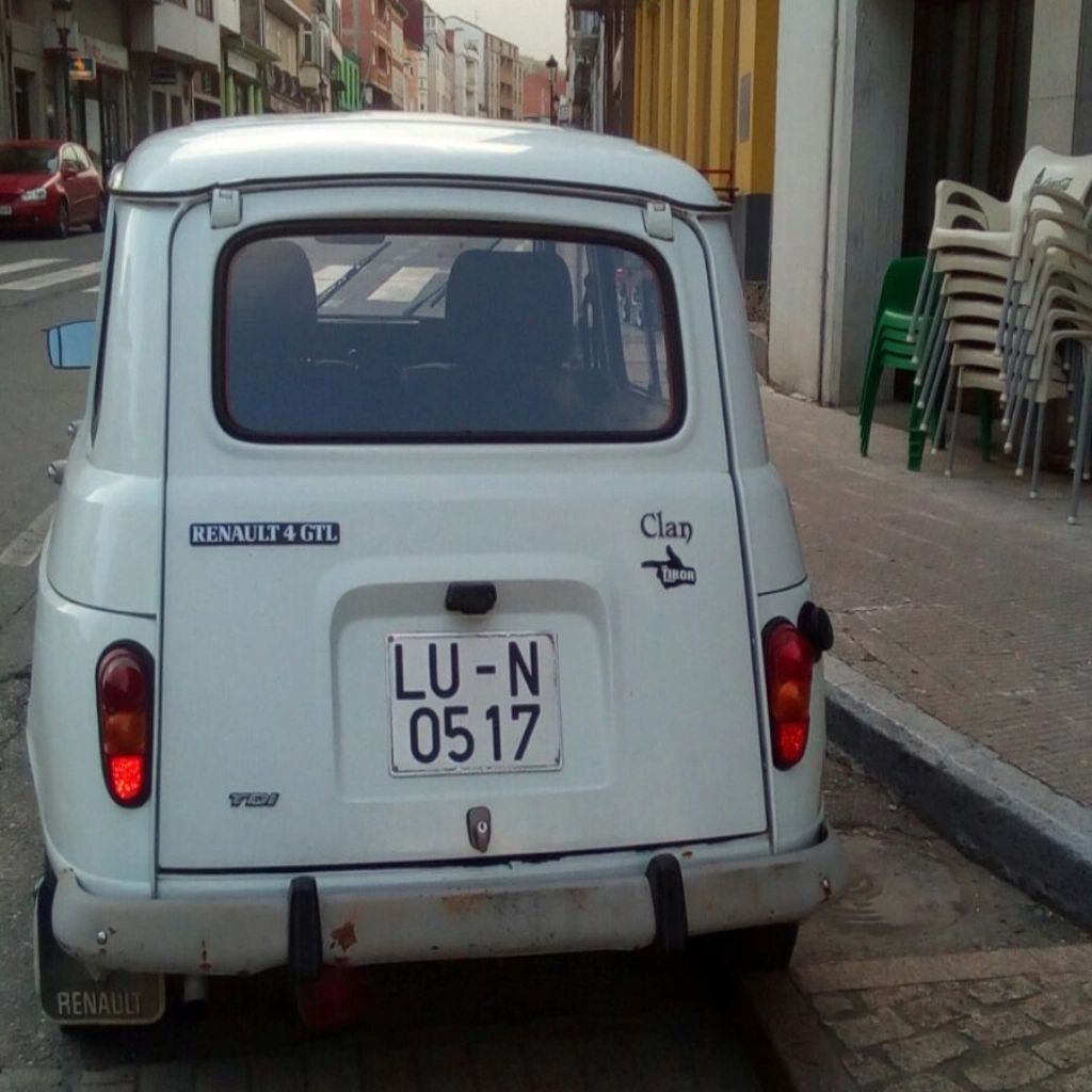 Renault4